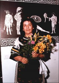 Dimitra Sideris-Panagopoulou (1923-1999) in Sarakatsana klederdracht